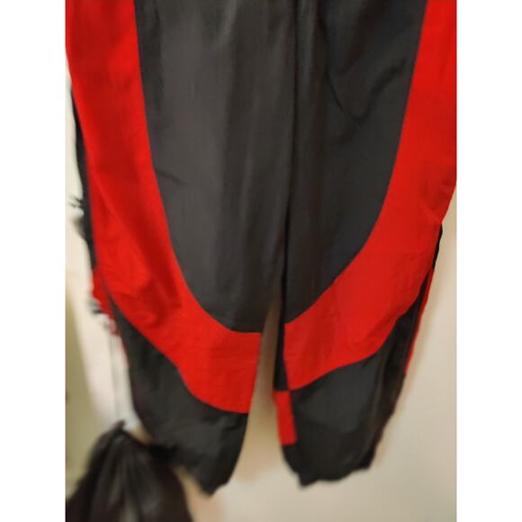 Nike Jordan Banned Flight Suit Jumpsuit Woman Size Medium Retro Black Red NWT - Picture 5 of 6